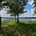 Secluded Oasis By Kvie Lake-by Traum * Ansager