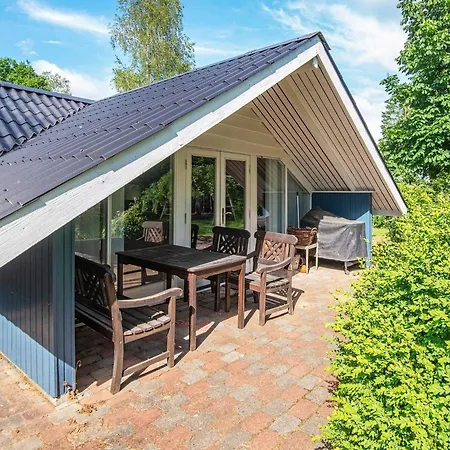 Secluded Oasis By Kvie Lake-by Traum Nyaraló Ansager