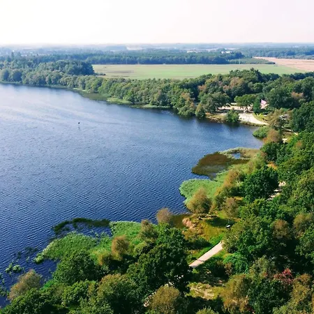 Secluded Oasis By Kvie Lake-by Traum Casa de Férias