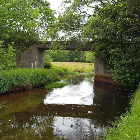 Secluded Oasis By Kvie Lake-by Traum Casa de Férias