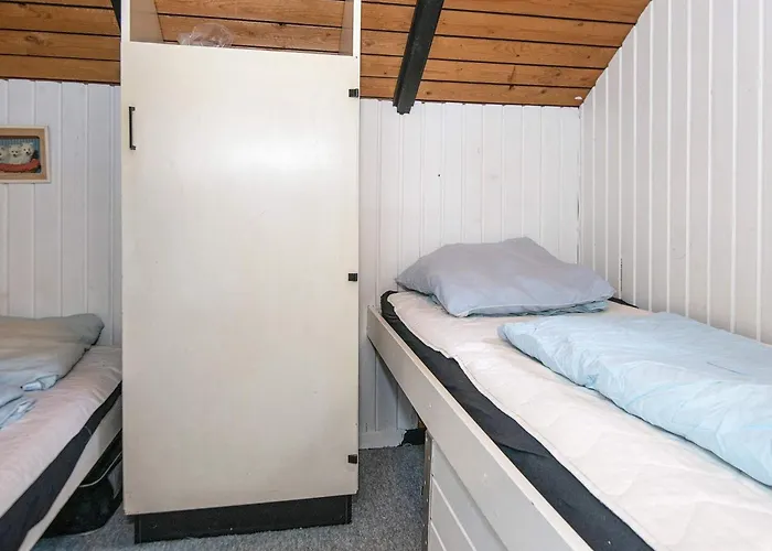 Secluded Oasis By Kvie Lake-by Traum Ansager