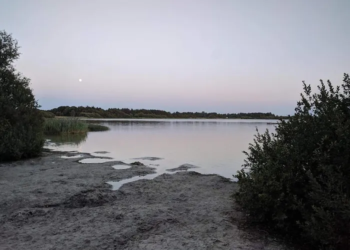 Nyaraló Secluded Oasis By Kvie Lake-by Traum Ansager